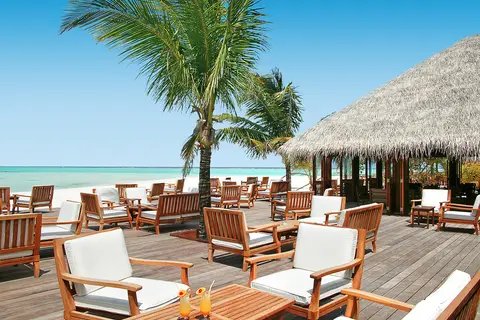 Meeru Maldives Resort Island in Golf Driving Range — foto 24