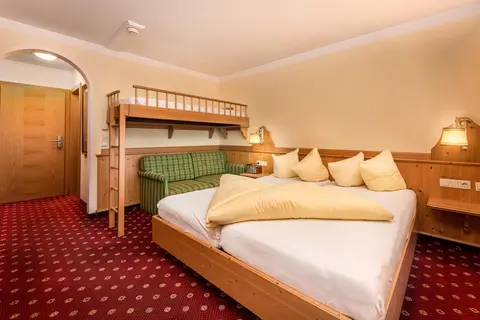 Alpen Wohlfühlhotel Dörflwirt in Hainzenberg — foto 4