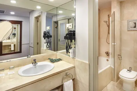 Sercotel Gran Hotel Conde Duque in Madrid — foto 4
