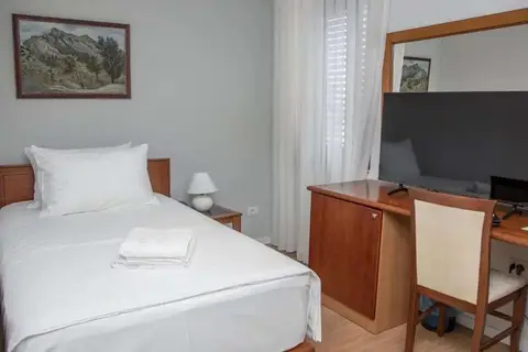 Hotel Arber in Tirana — foto 5