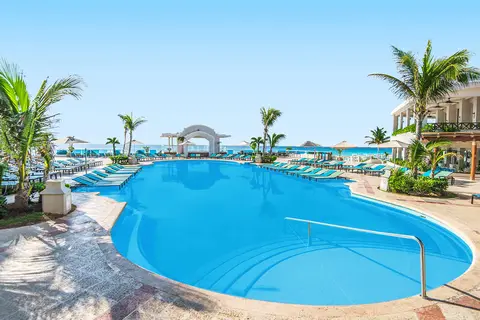 Wyndham Alltra Cancun in Sunscape Resort