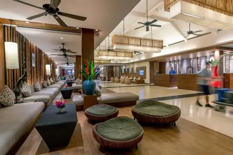 Holiday Inn Resort Phuket Surin Beach in ตำบลเชิงทะเล — foto 10