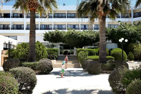 Avanti Hotel in Paphos — foto 7