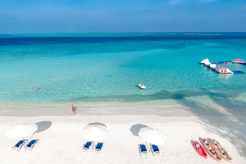 Ayala Ocean View in ގުޅި — foto 6