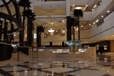 Mövenpick Dubai Grand Al Bustan in Dubai — foto 5