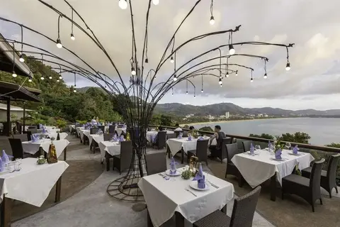 Secret Cliff Resort Phuket in Karon, foto 11