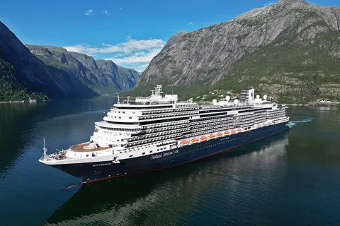 8 dg cruise Noord Europa Rotterdam foto 2