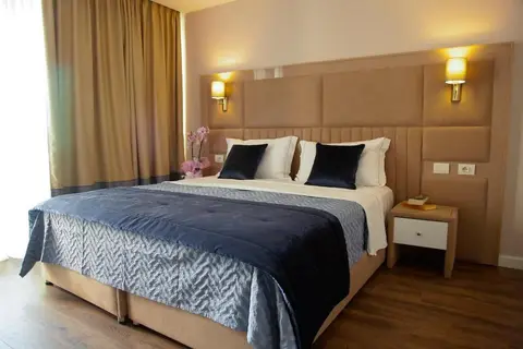 Royal G Hotel & Spa in Durrës — foto 14