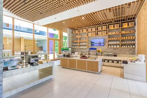 Holiday Inn Express Phuket Patong Beach Centr in ตำบลป่าตอง — foto 15