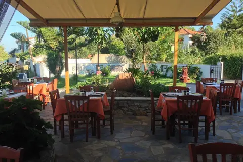 Vontzos in Αχλαδιάς — foto 11