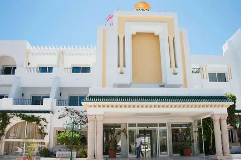 Hotel Nesrine in منارة الحمامات — foto 9