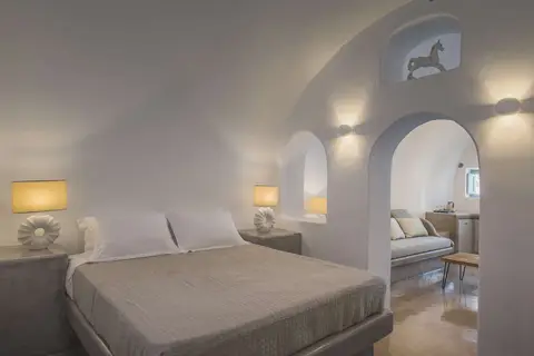 Aqua Serenity Santorini Luxury Suites in Oia, foto 2