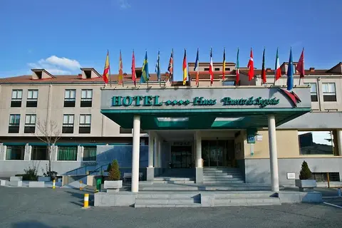 Hotel Puerta de Segovia in La Lastrilla — foto 24