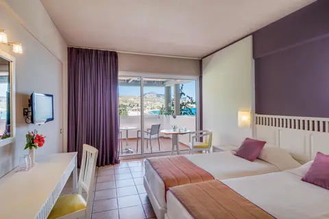Porto Angeli Beach Resort in Αρχάγγελος — foto 27