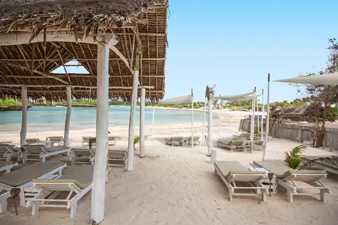 Lion Beach Resort in Kasemeni ward — foto 9