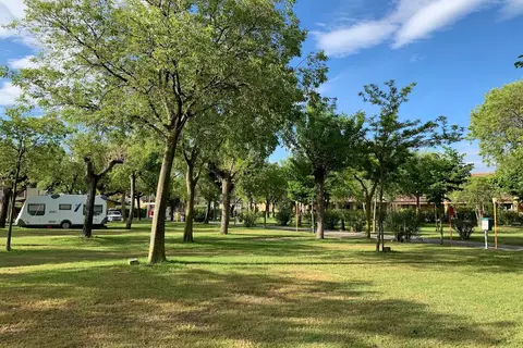 Camping Romantica A Lago in Manerba del Garda — foto 3