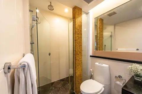 Urbana Langsuan in Bangkok — foto 12