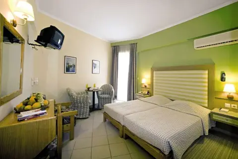 Hotel Dolphin in Municipal Unit of Asini