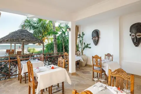 Karibu Beach Resort in Pongwe — foto 4