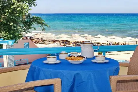 Fereniki Holiday Beach Resort in Georgioupolis — foto 21