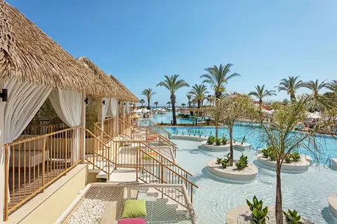Liberty Lara Beach in Aksu — foto 5
