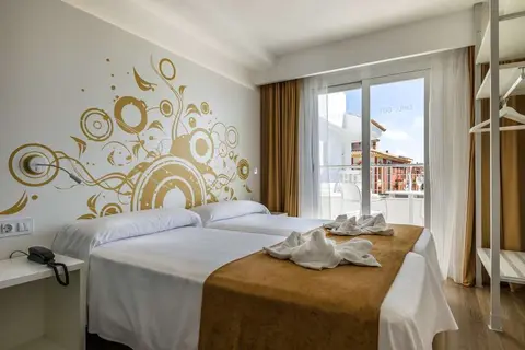 Hotel Triton Beach in Cala Ratjada — foto 25