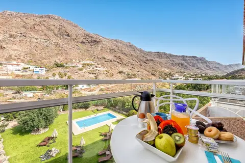 Sol Mogan Suites in Las Burrillas — foto 2