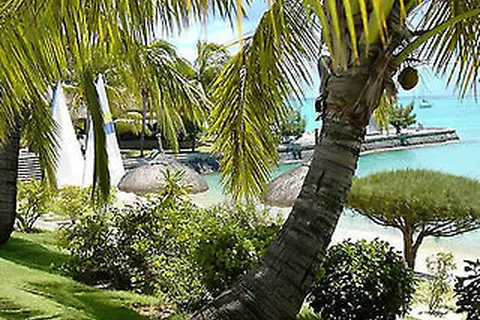 Coral Azur Beach Resort in Mont Choisy