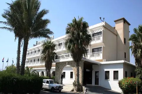 Sveltos Hotel in Oroklini — foto 13