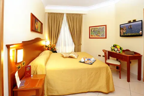 Buono Hotel in Napels — foto 29
