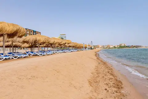 Rewaya Luxury Resort in الاحياء — foto 27