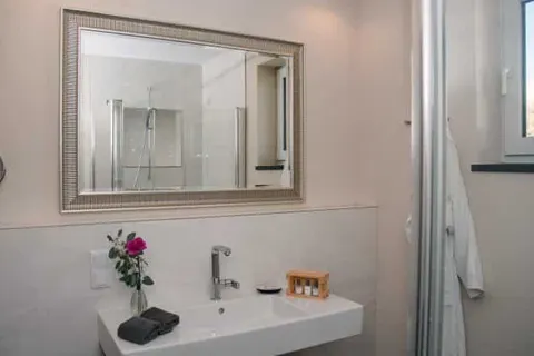 Johannishof Wein-Café & Gästehaus foto 16