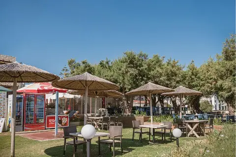 Erato Aparthotel - adults only in Πλατανιάς — foto 17