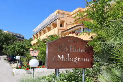 Hotel I Melograni in Vieste — foto 9