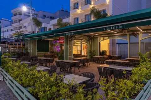 Leonardo Boutique Hotel Larnaca in Larnaca — foto 9