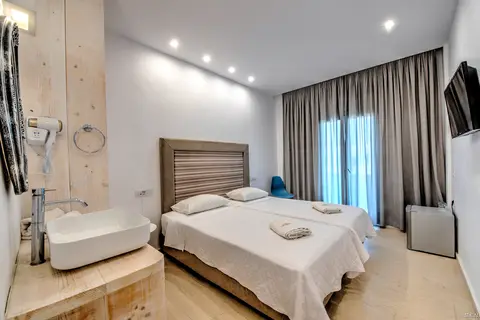 Anamar Santorini in Δημοτική Ενότητα Θήρας — foto 27