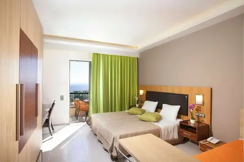 Pefkos Beach Hotel in Πεύκοι — foto 11
