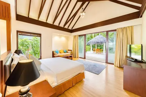 Furaveri Island Resort & Spa in Raa Atoll — foto 9