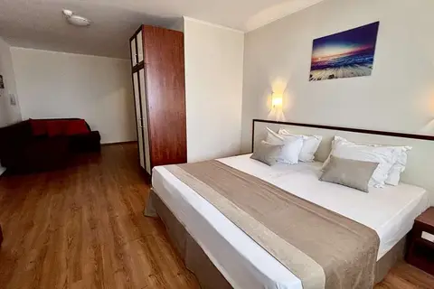 Sea Vista (ex Yuzhni Noshti) in Свети Влас — foto 3