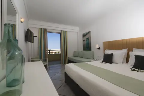 Samaina Port Hotel in Δημοτική Ενότητα Καρλοβασίων — foto 20
