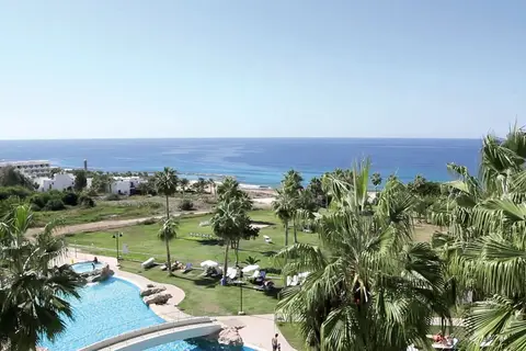 Leonardo Laura Beach & Splash Resort in Paphos — foto 13