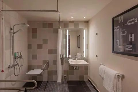 Hampton by Hilton Vienna City West in Wenen — foto 15