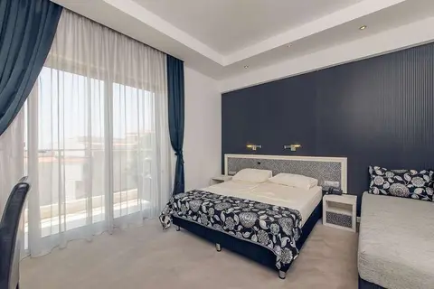 Vile Oliva Petrovac in Petrovac centar — foto 3