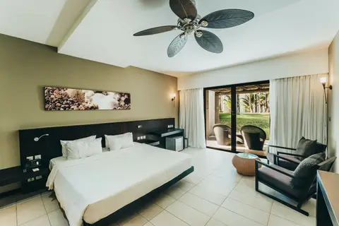 Crystals Beach Resort Belle Mare, a member of Radisson Individuals in Trou d’Eau Douce VCA, foto 16