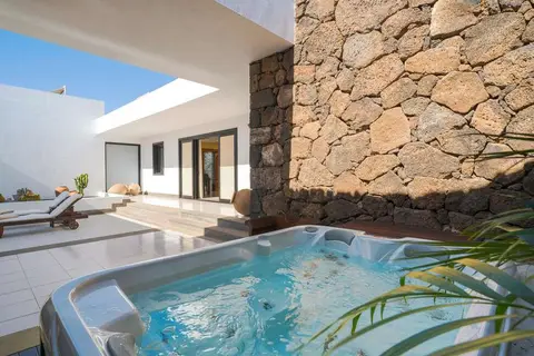 Hotel Villa Vik in Arrecife — foto 26