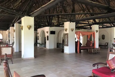 Neptune Village Beach Resort & Spa in Kinondo ward — foto 10