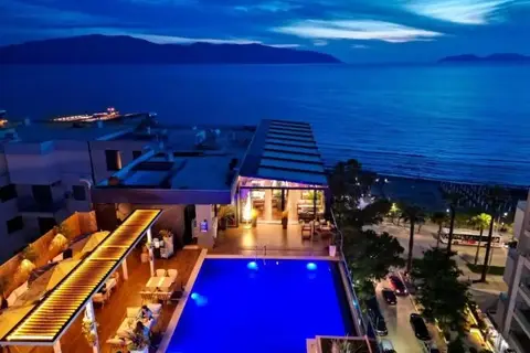 Regina City Hotel in Vlorë — foto 13