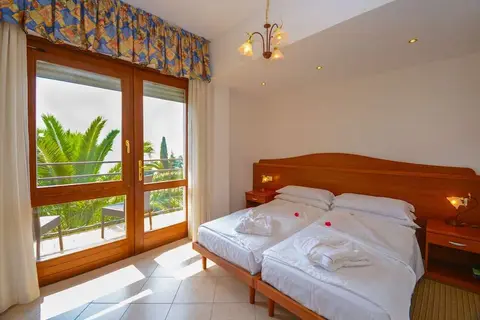 Hotel Garda Bellevue in Limone sul Garda, foto 5