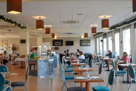 Travelodge Barcelona del Vallès in Barbera Del Valles — foto 12