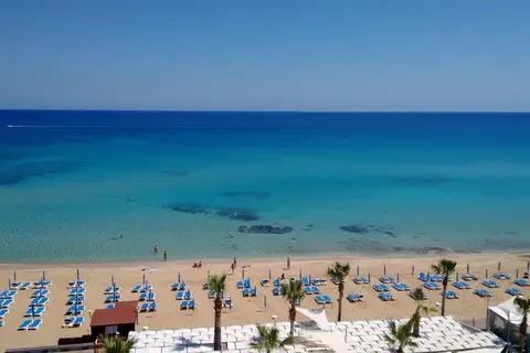 Vrissaki Beach Hotel in Παραλίμνι — foto 14